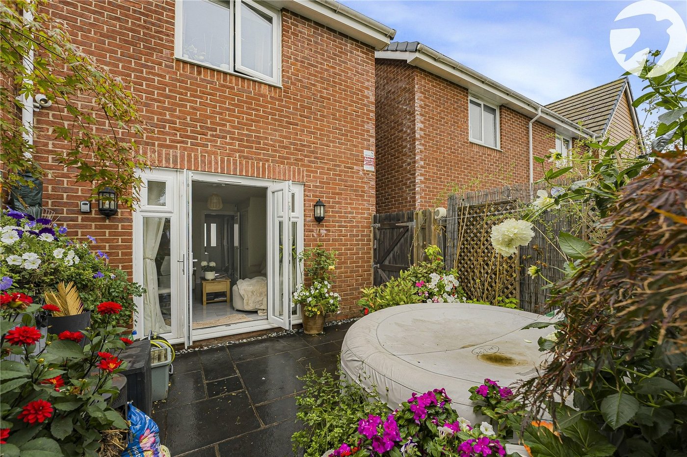 2 bedroom house for sale in Dartford | Robinson Jackson