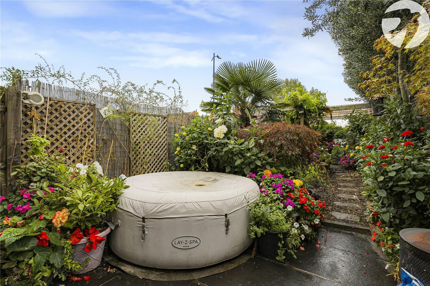 2 bedroom house for sale in Dartford | Robinson Jackson