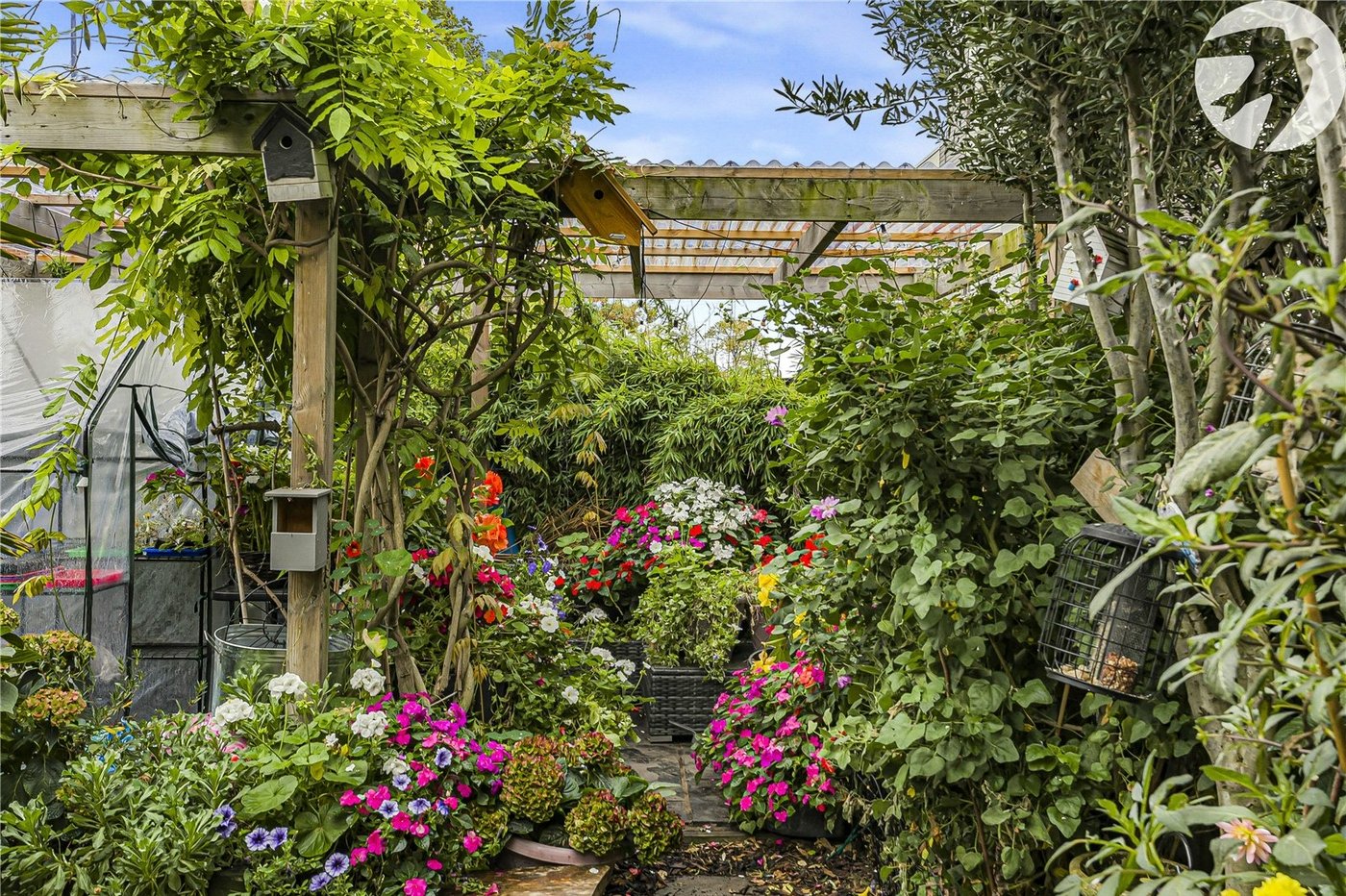 2 bedroom house for sale in Dartford | Robinson Jackson