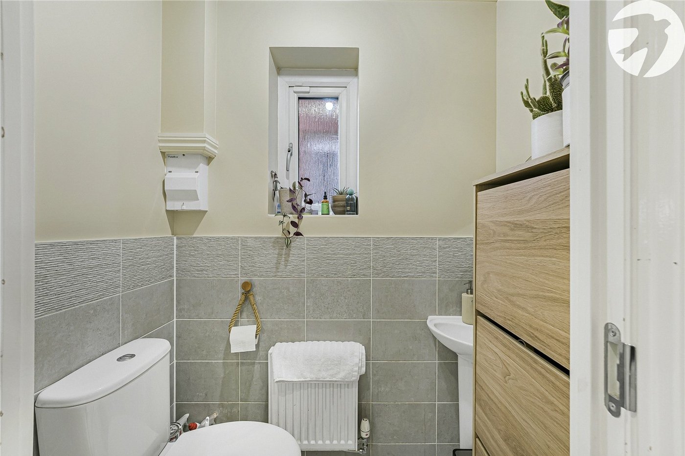 2 bedroom house for sale in Dartford | Robinson Jackson