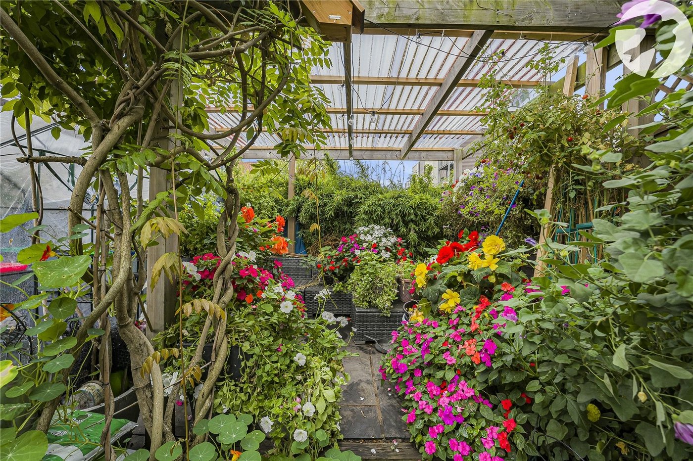 2 bedroom house for sale in Dartford | Robinson Jackson