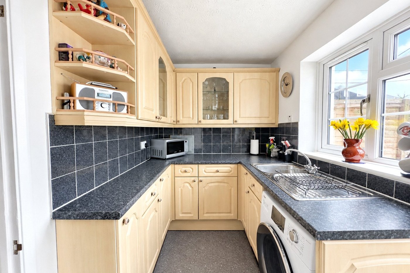 2 bedroom house for sale in London | Robinson Jackson