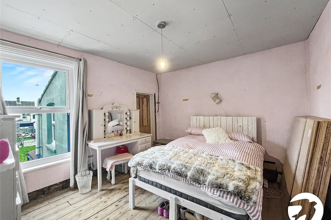 2 bedroom house for sale in Sittingbourne | Robinson Michael & Jackson