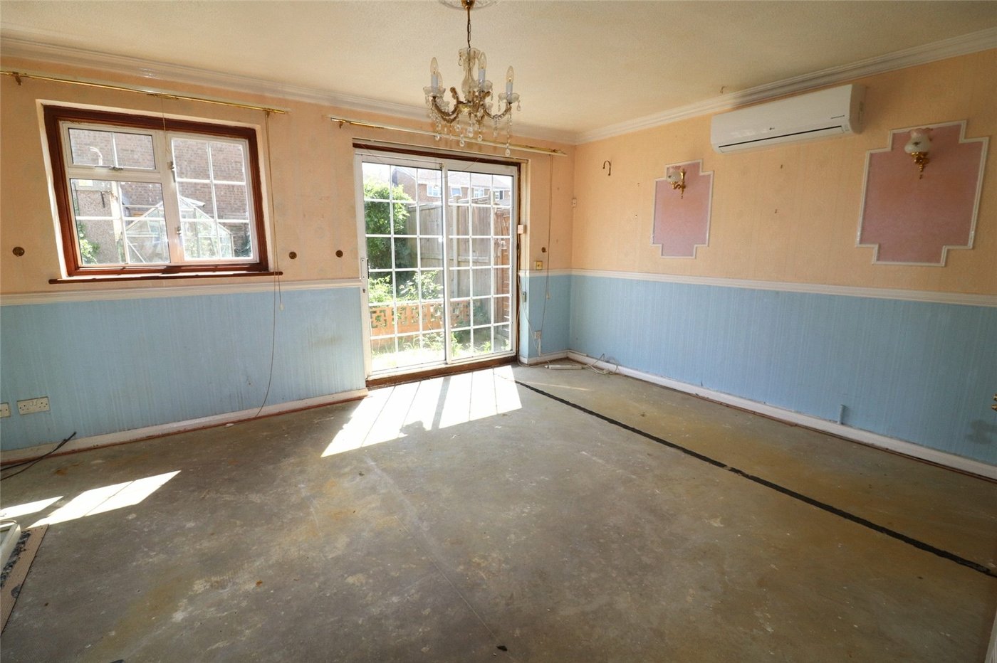 3 bedroom house for sale in Erith | Robinson Jackson