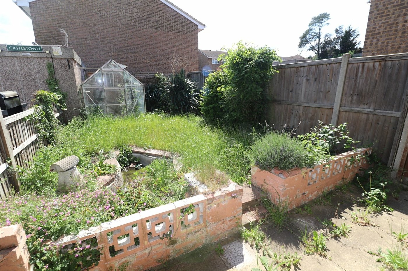 3 bedroom house for sale in Erith | Robinson Jackson