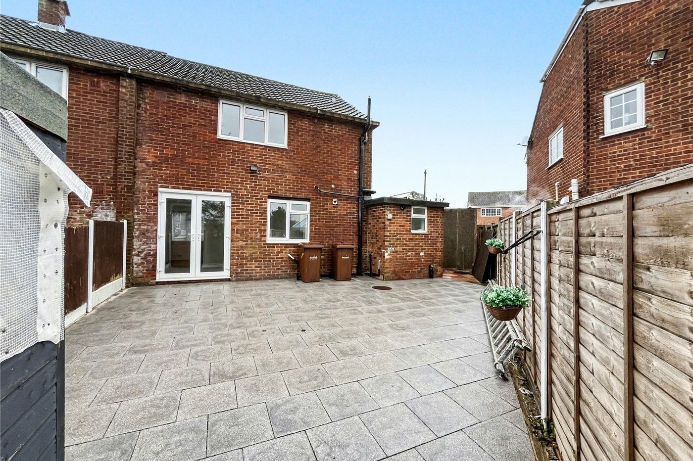 2 bedroom house for sale in Walderslade | Robinson Michael & Jackson