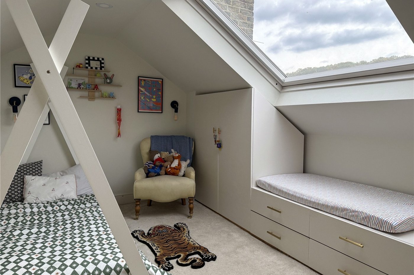 2 bedroom house for sale in Abbey Wood | Robinson Jackson