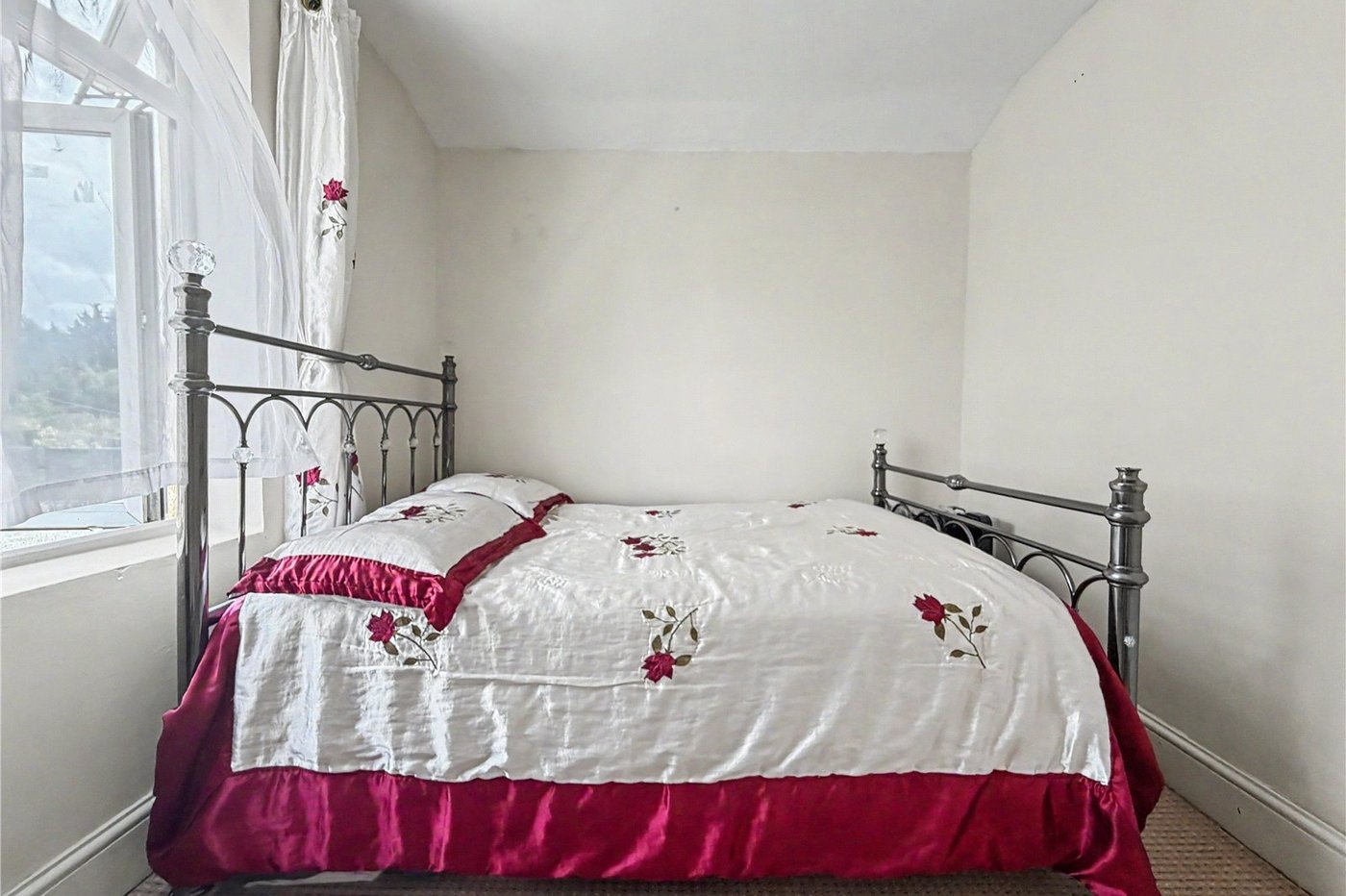4 bedroom house for sale in Gillingham | Robinson Michael & Jackson