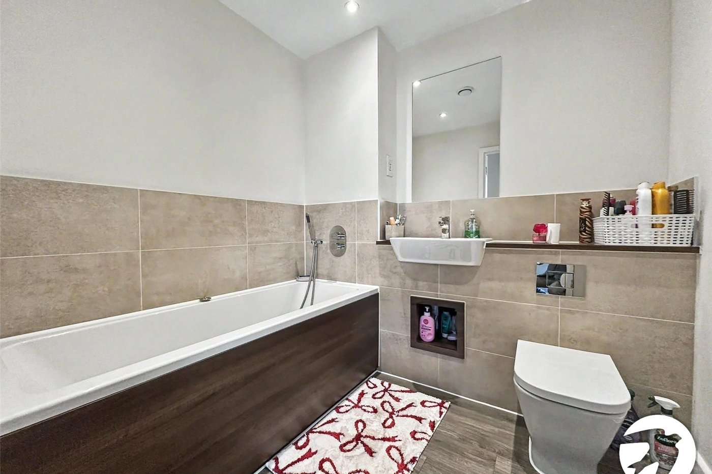 2 bedroom property for sale in Chatham | Robinson Michael & Jackson