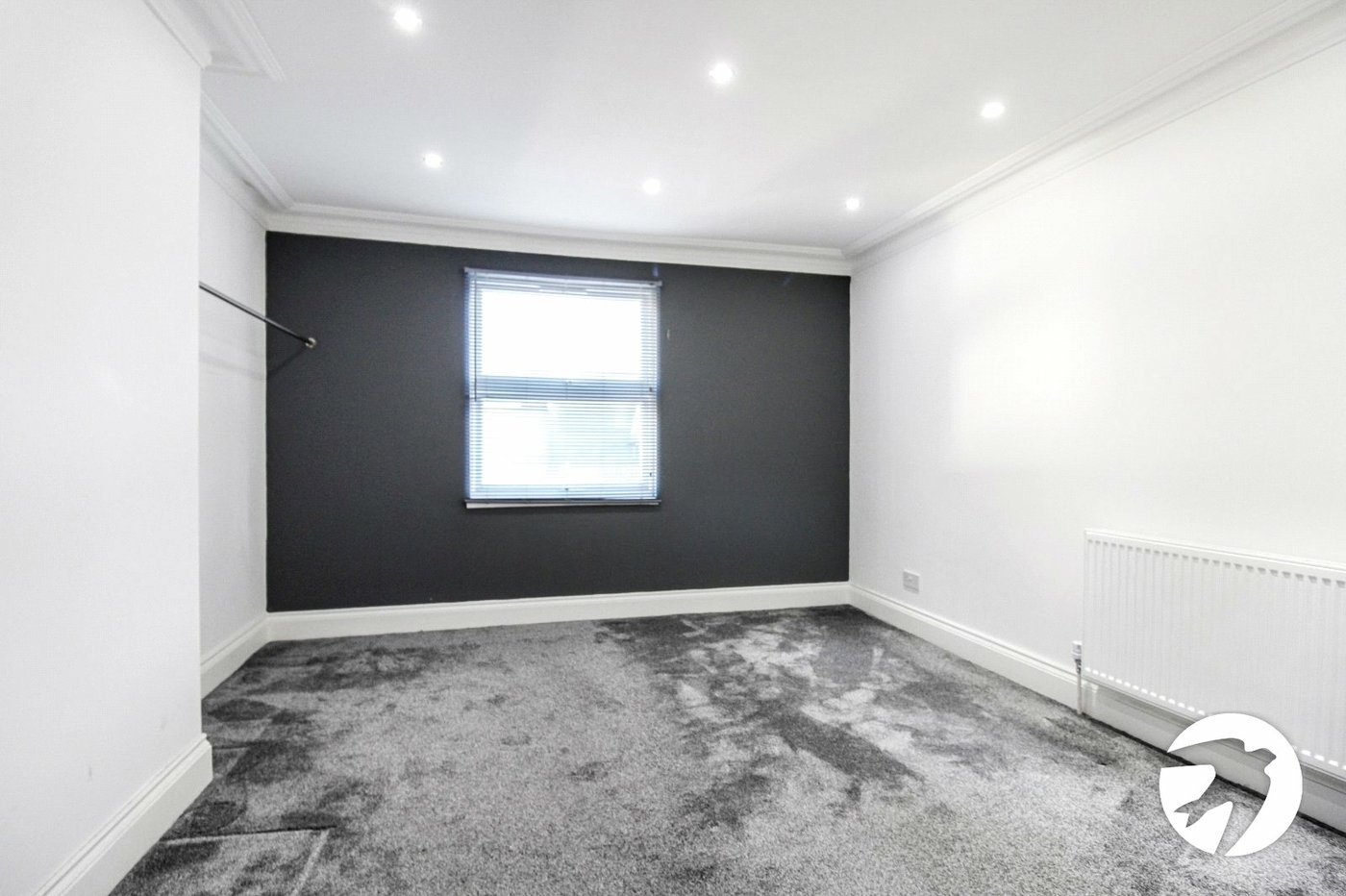 3 bedroom house for sale in London | Robinson Jackson