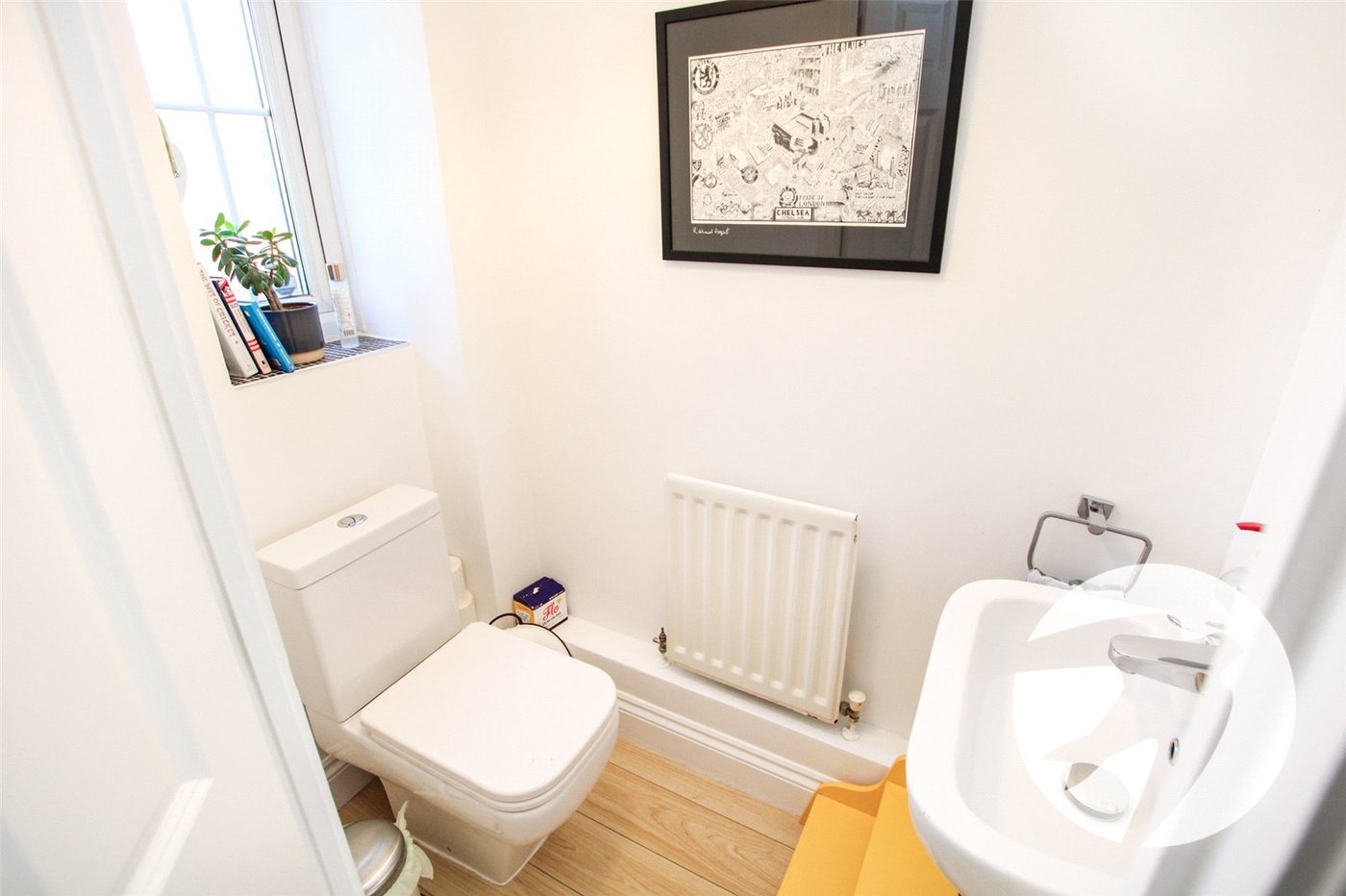 3 bedroom house for sale in London | Robinson Jackson