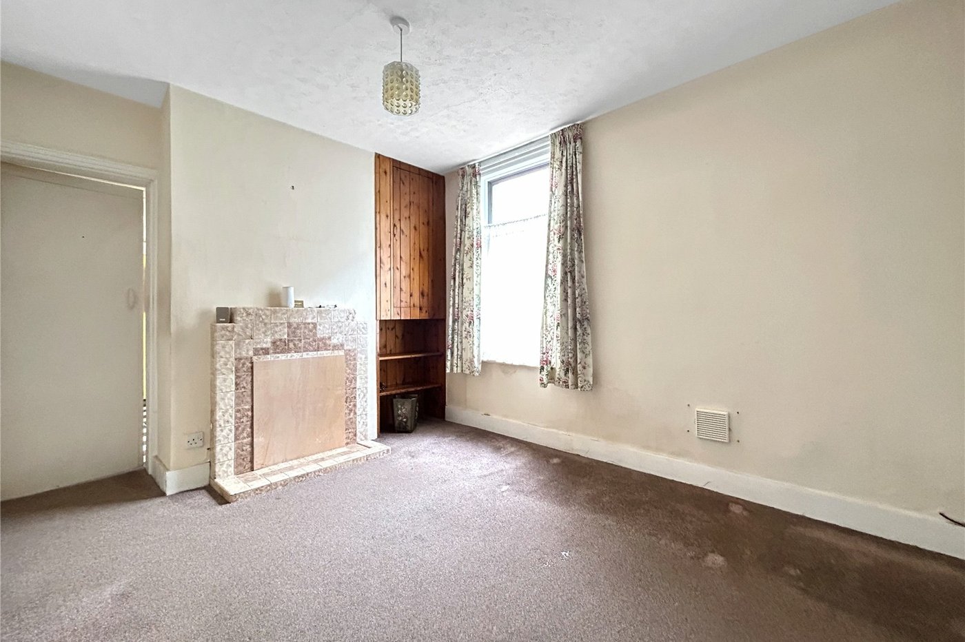 4 bedroom house for sale in Gillingham | Robinson Michael & Jackson