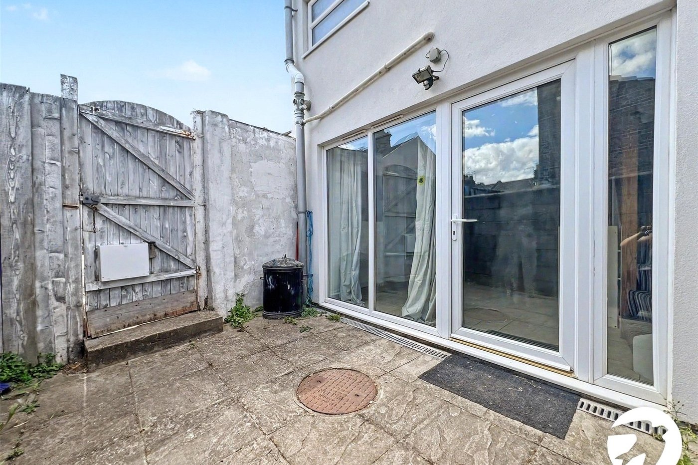 1 bedroom house for sale in Chatham | Robinson Michael & Jackson