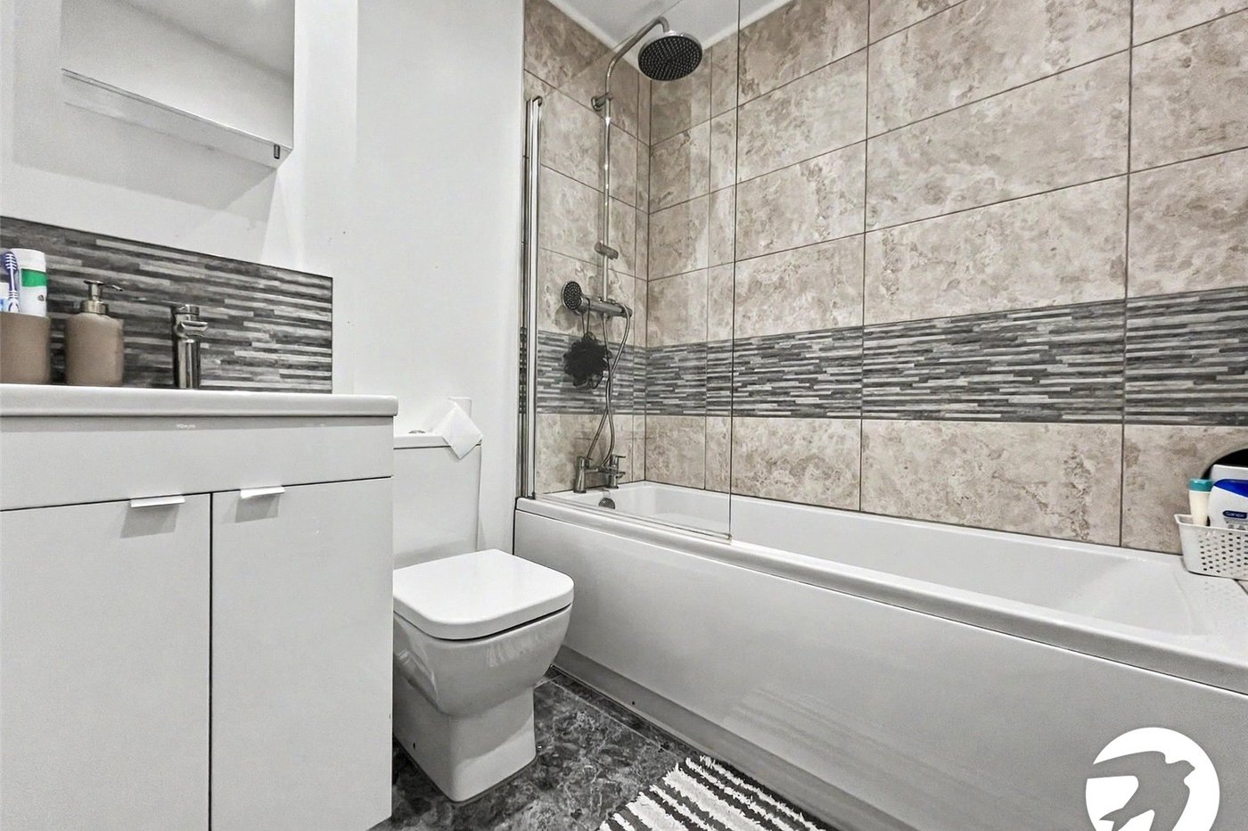 2 bedroom house for sale in Chatham | Robinson Michael & Jackson