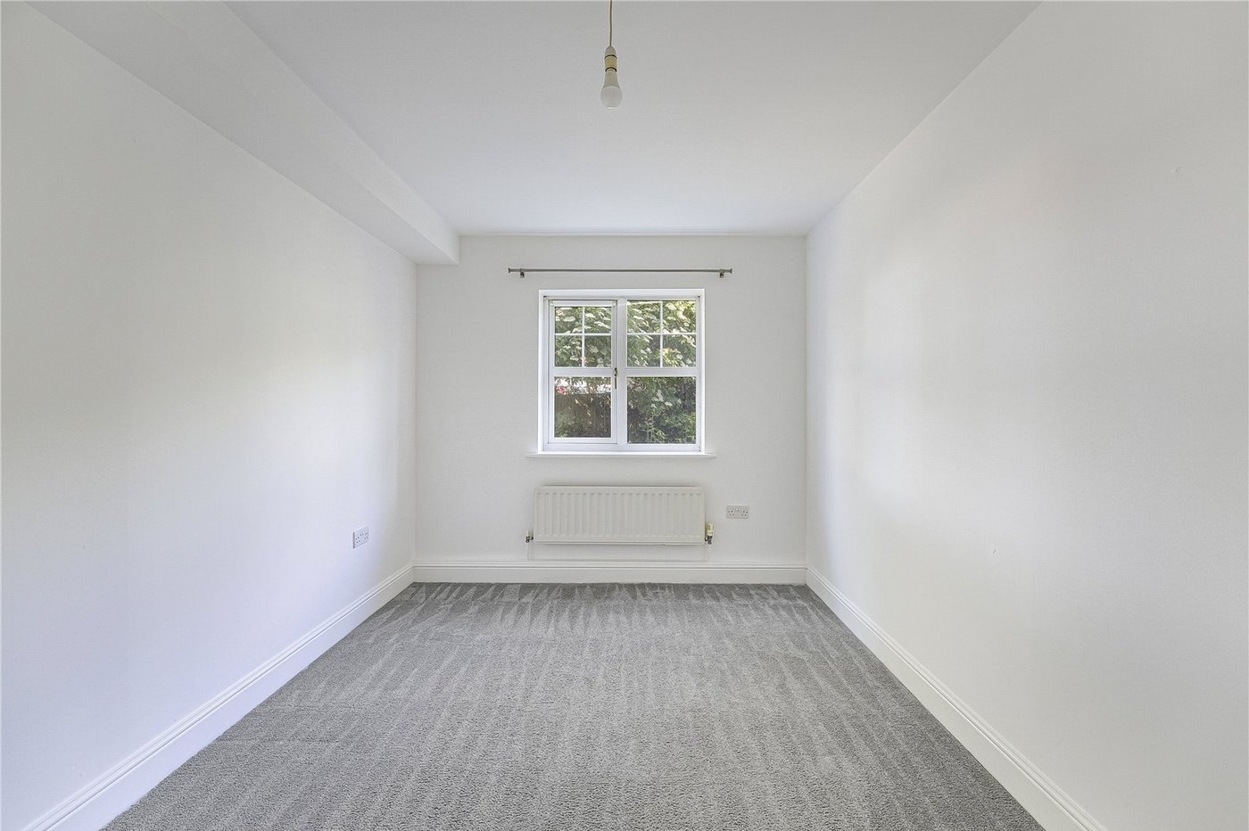 2 bedroom property for sale in Dartford | Robinson Jackson