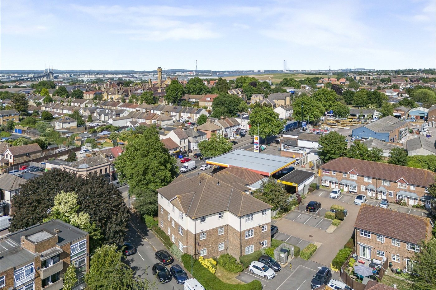 2 bedroom property for sale in Dartford | Robinson Jackson
