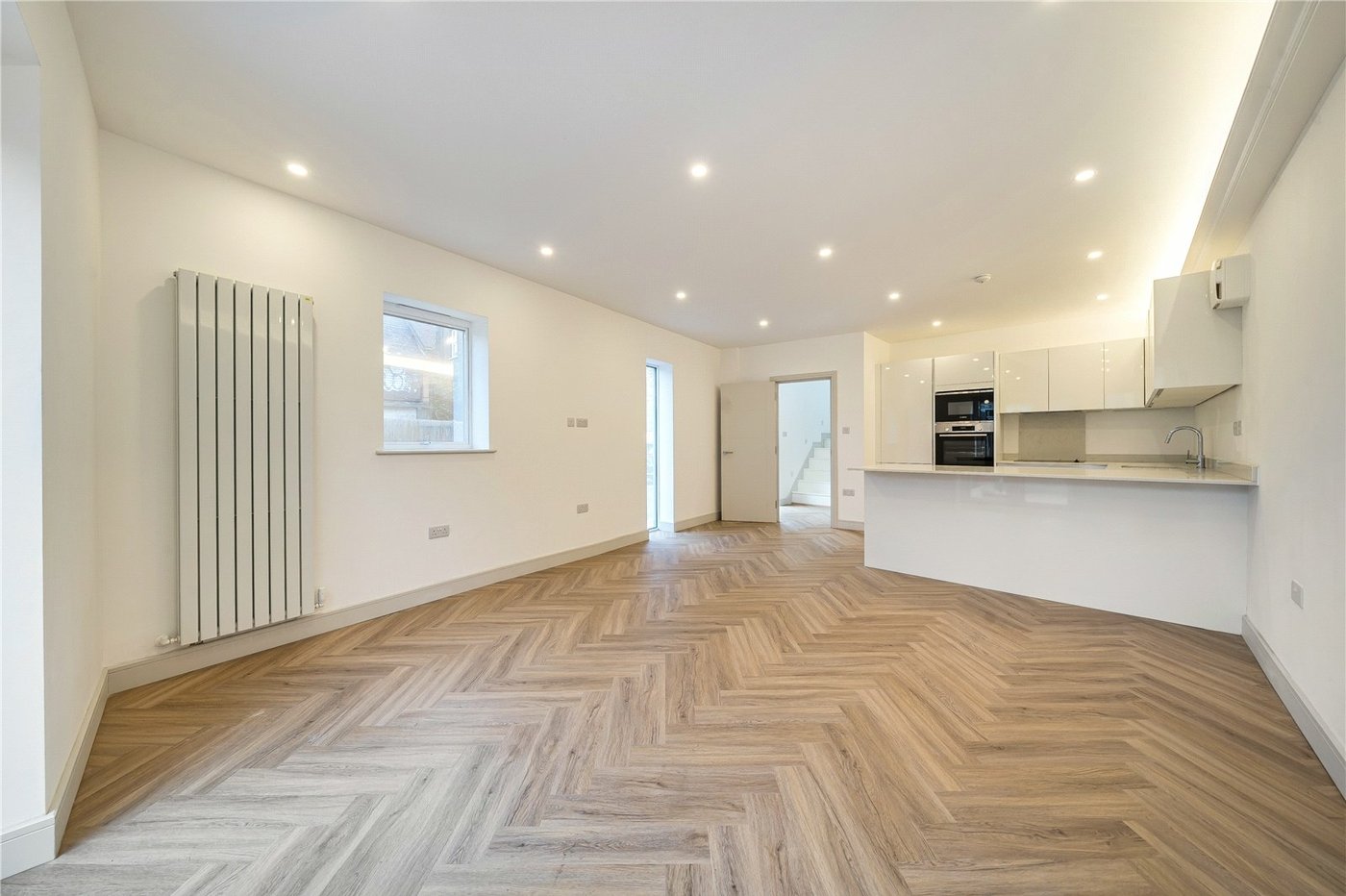 2 bedroom house for sale in London | Robinson Jackson