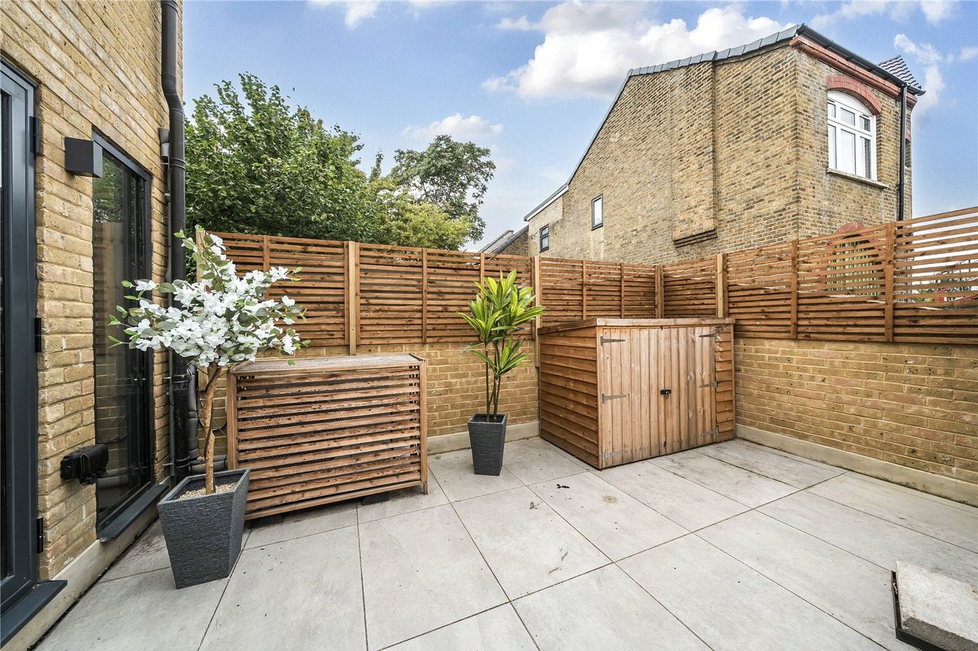 2 bedroom house for sale in  | Robinson Jackson