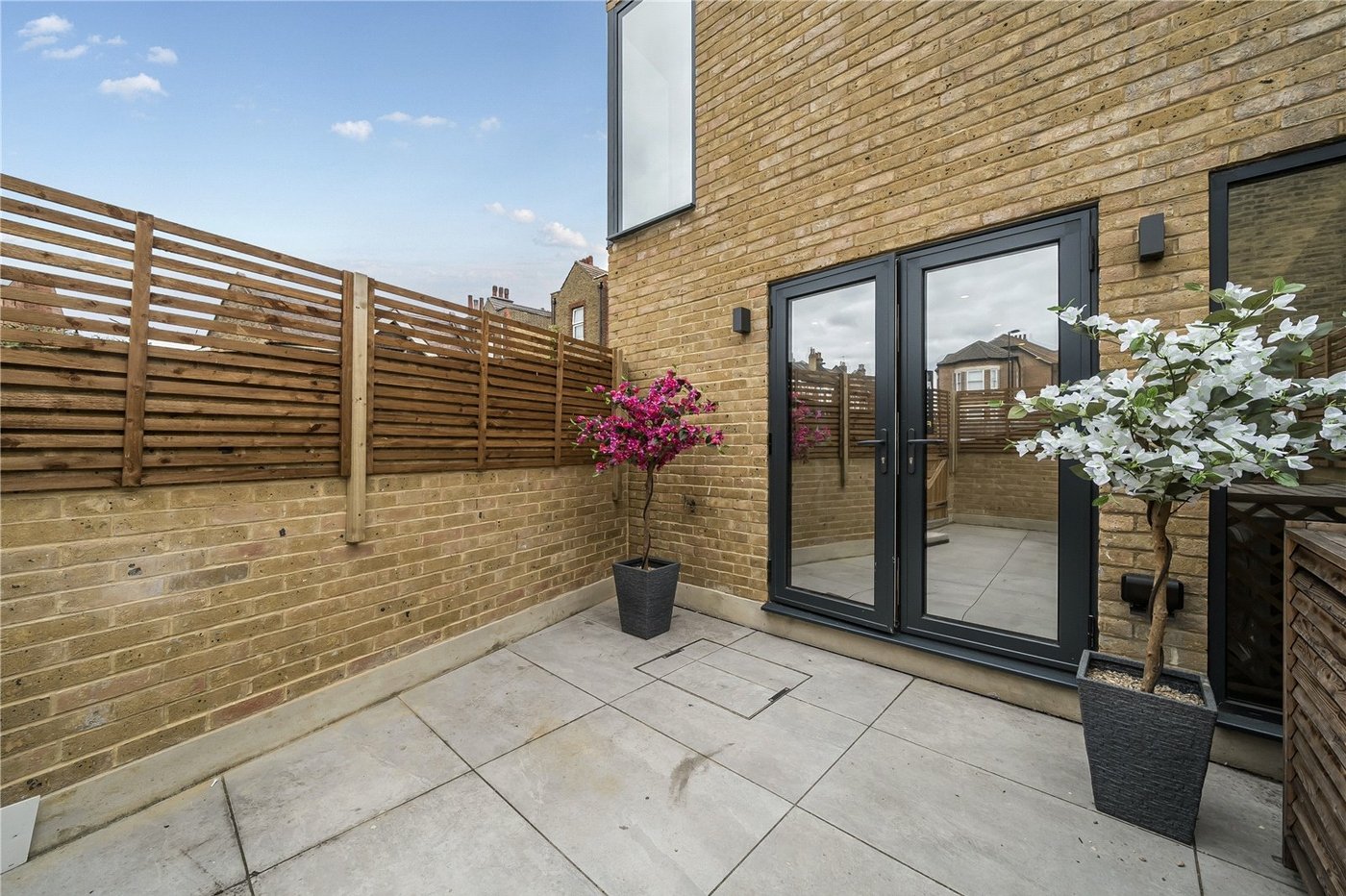 2 bedroom house for sale in  | Robinson Jackson