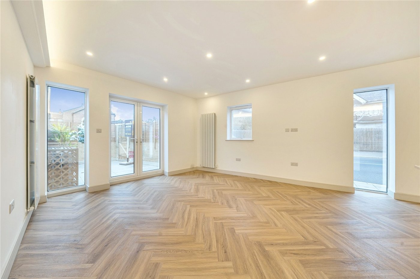 2 bedroom house for sale in  | Robinson Jackson