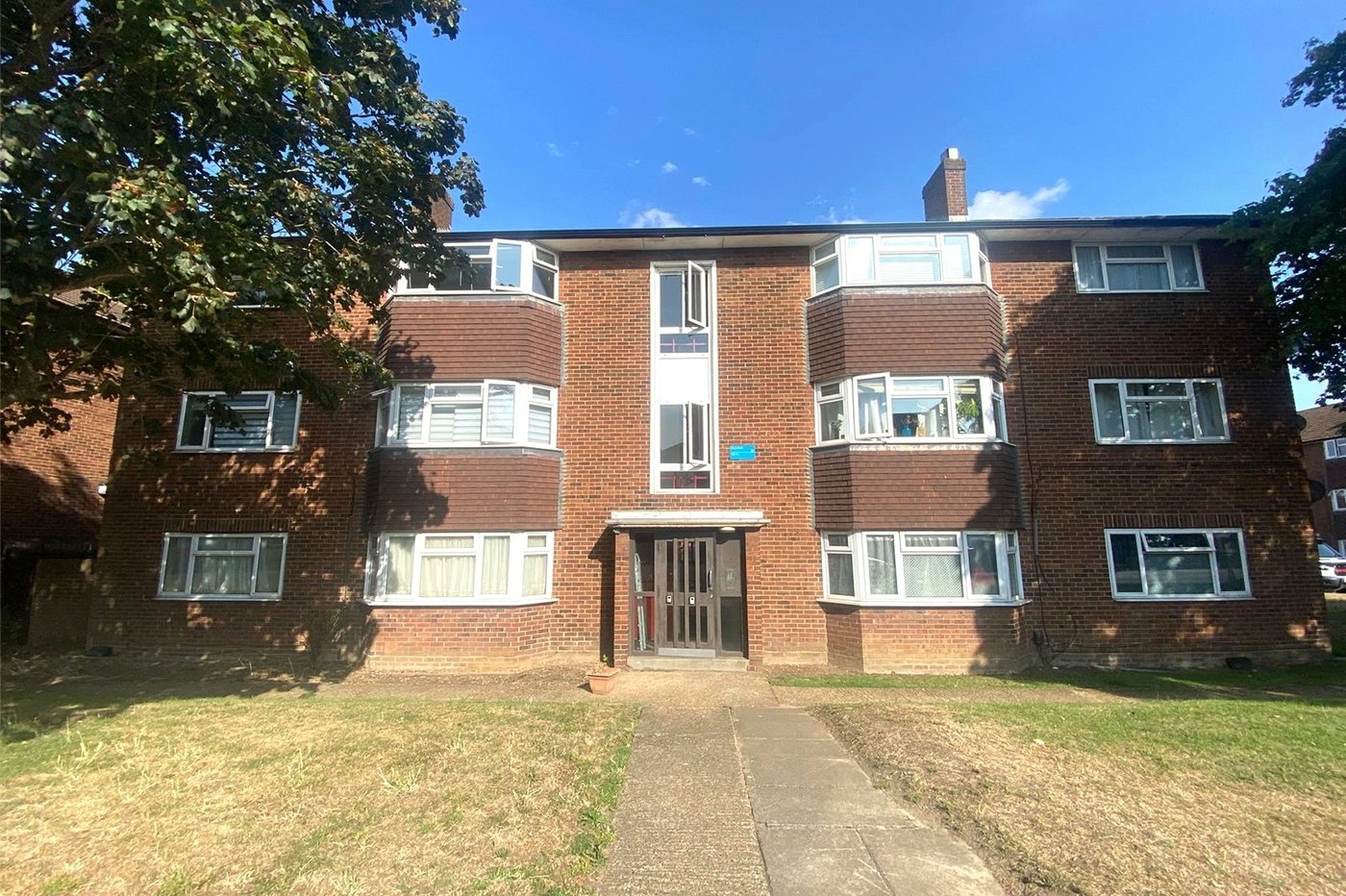 3 bedroom property for sale in  | Robinson Jackson