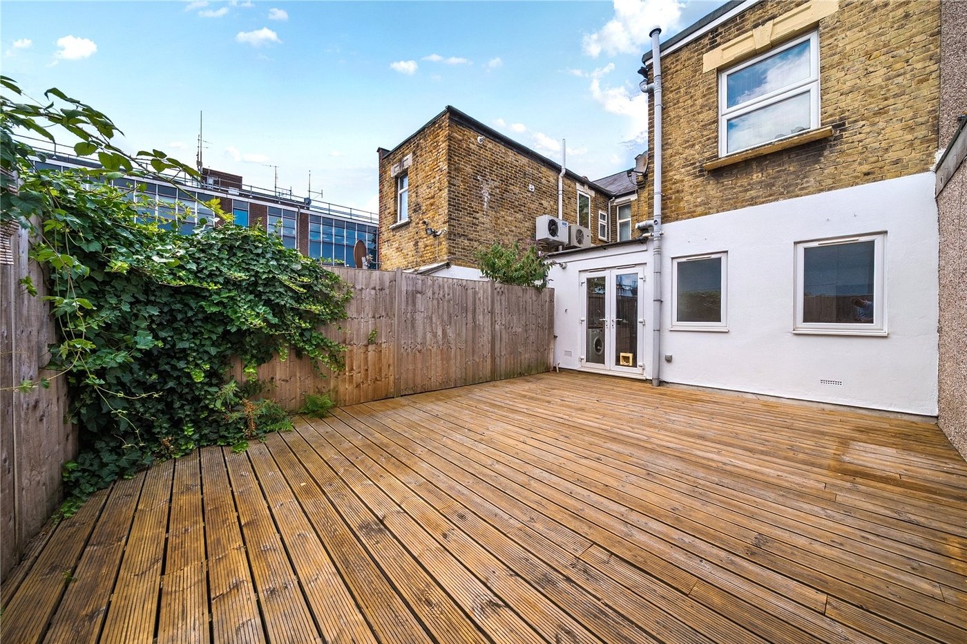 1 bedroom property for sale in Sydenham | Robinson Jackson
