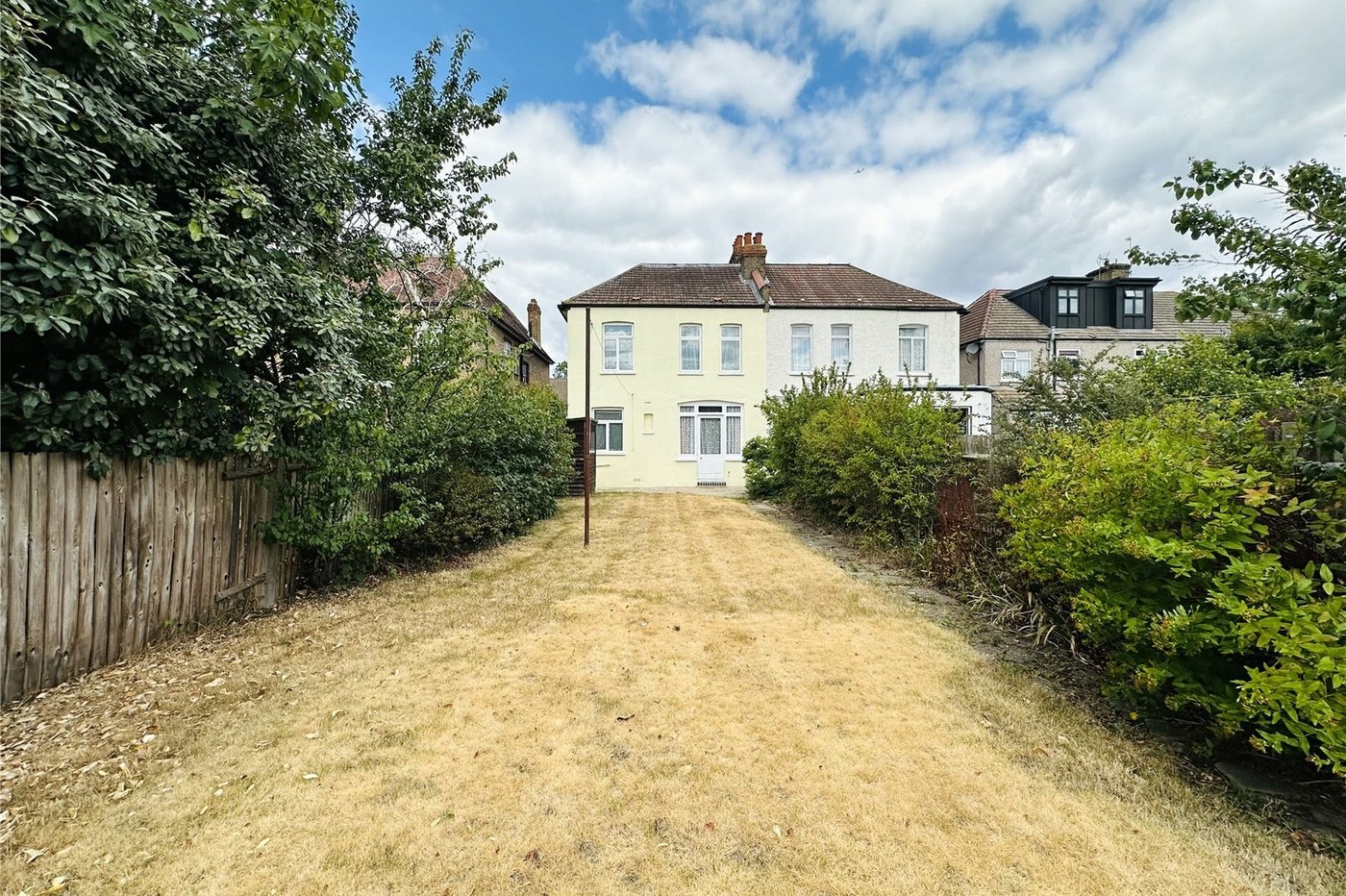 4 bedroom house for sale in London | Robinson Jackson