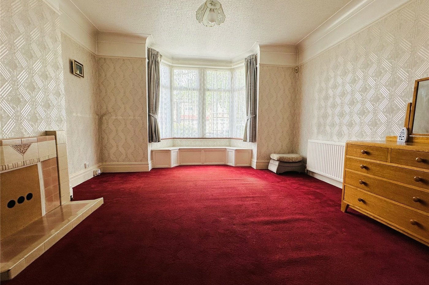 4 bedroom house for sale in London | Robinson Jackson