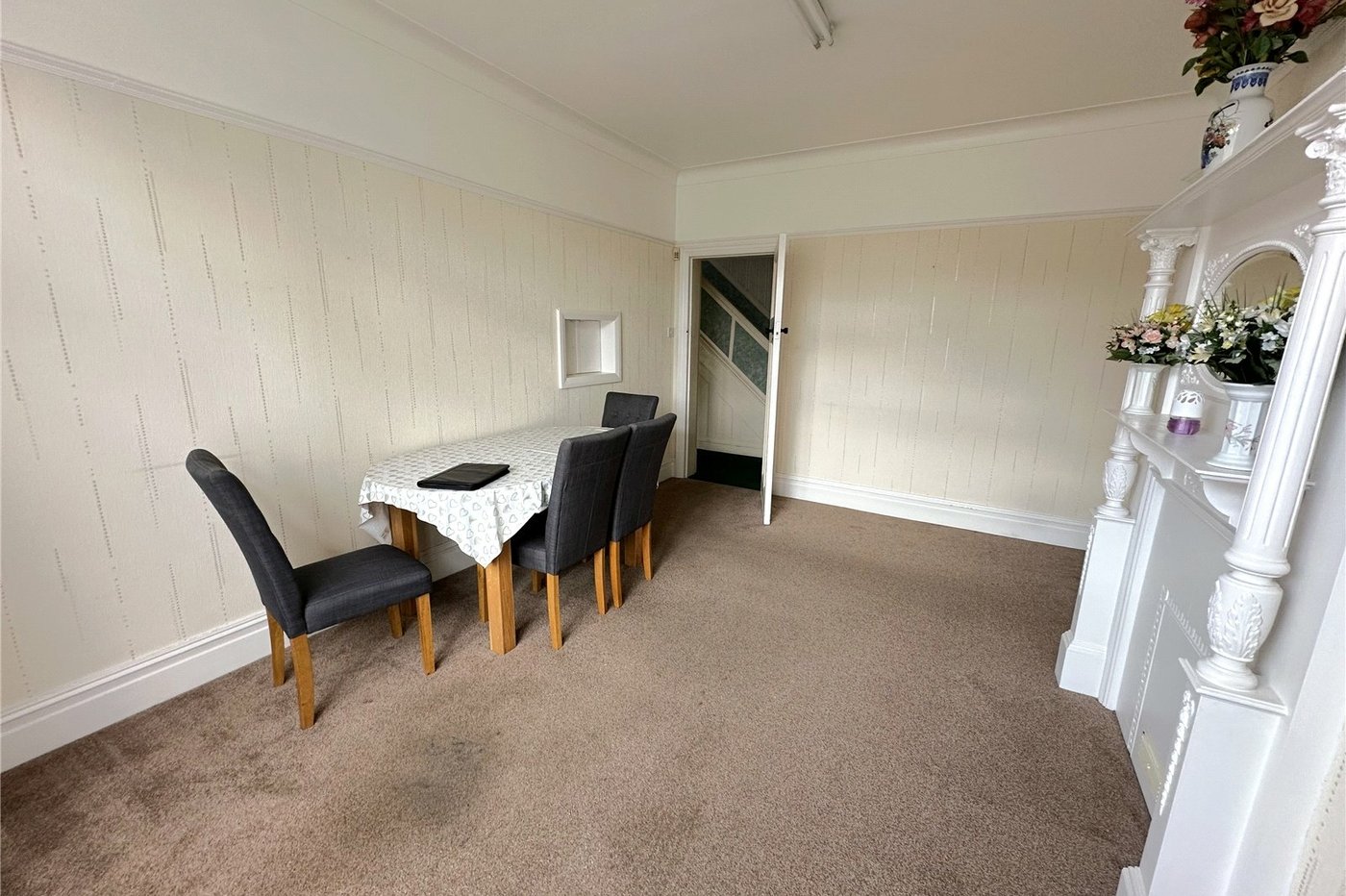 4 bedroom house for sale in London | Robinson Jackson