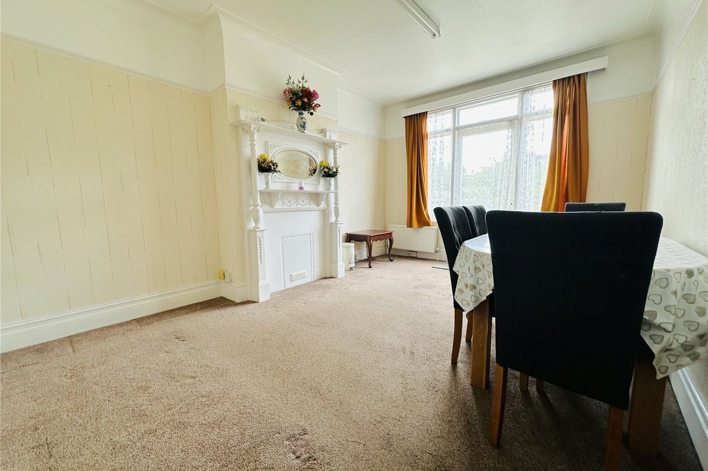 4 bedroom house for sale in London | Robinson Jackson