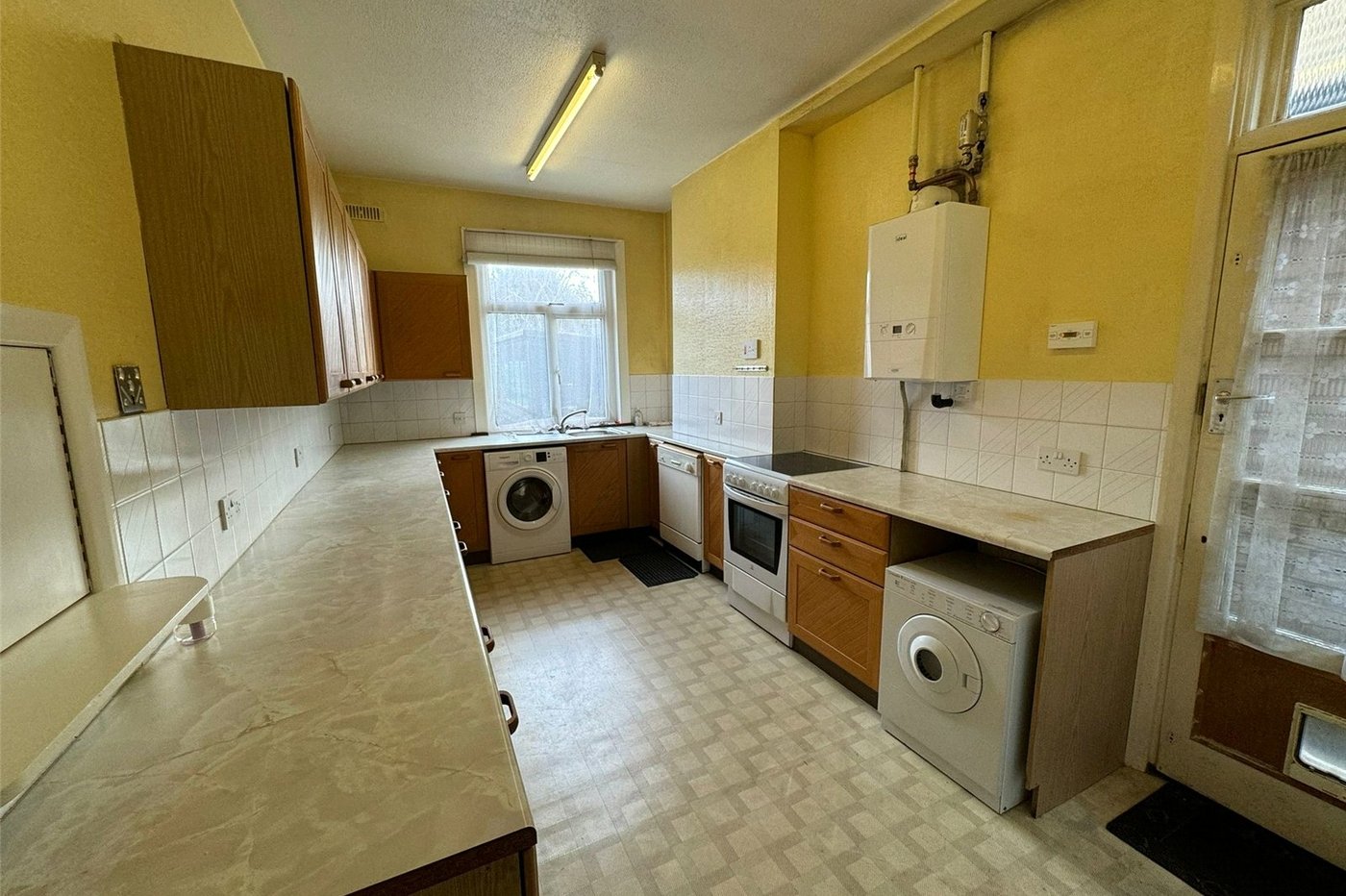 4 bedroom house for sale in London | Robinson Jackson