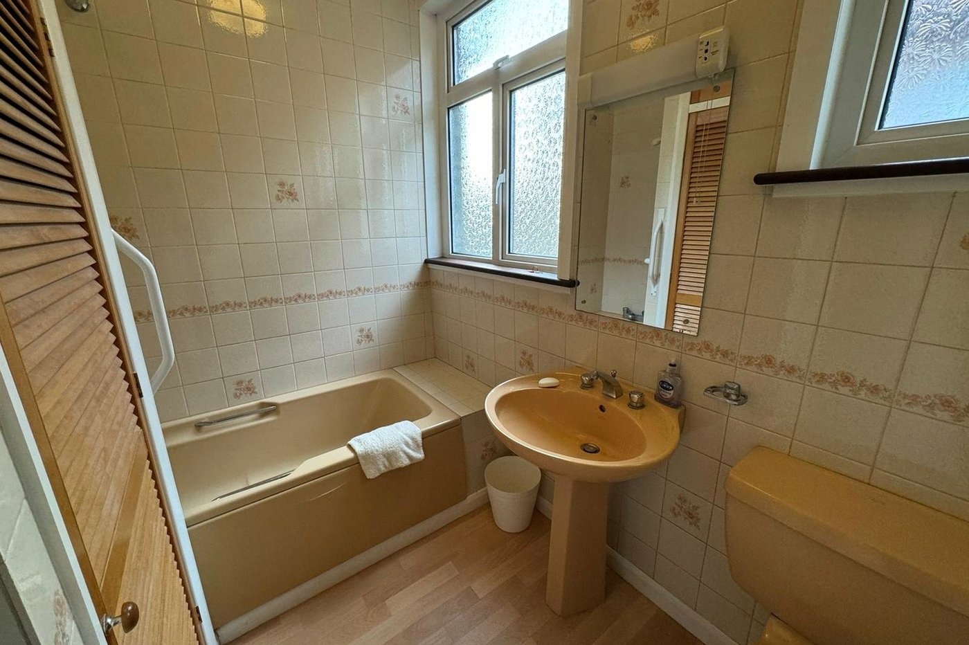 4 bedroom house for sale in London | Robinson Jackson