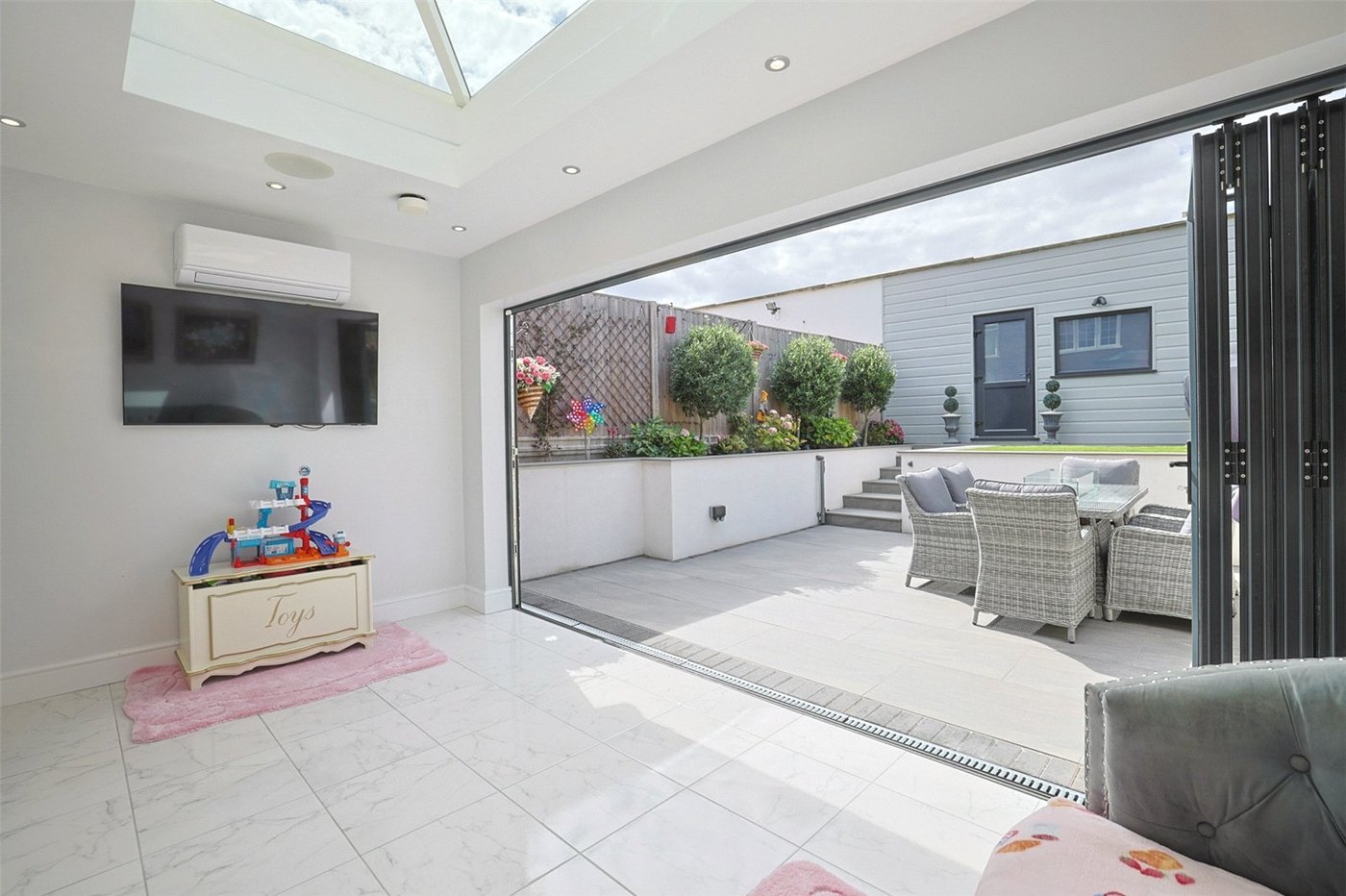 3 bedroom house for sale in Chalk | Robinson Michael & Jackson