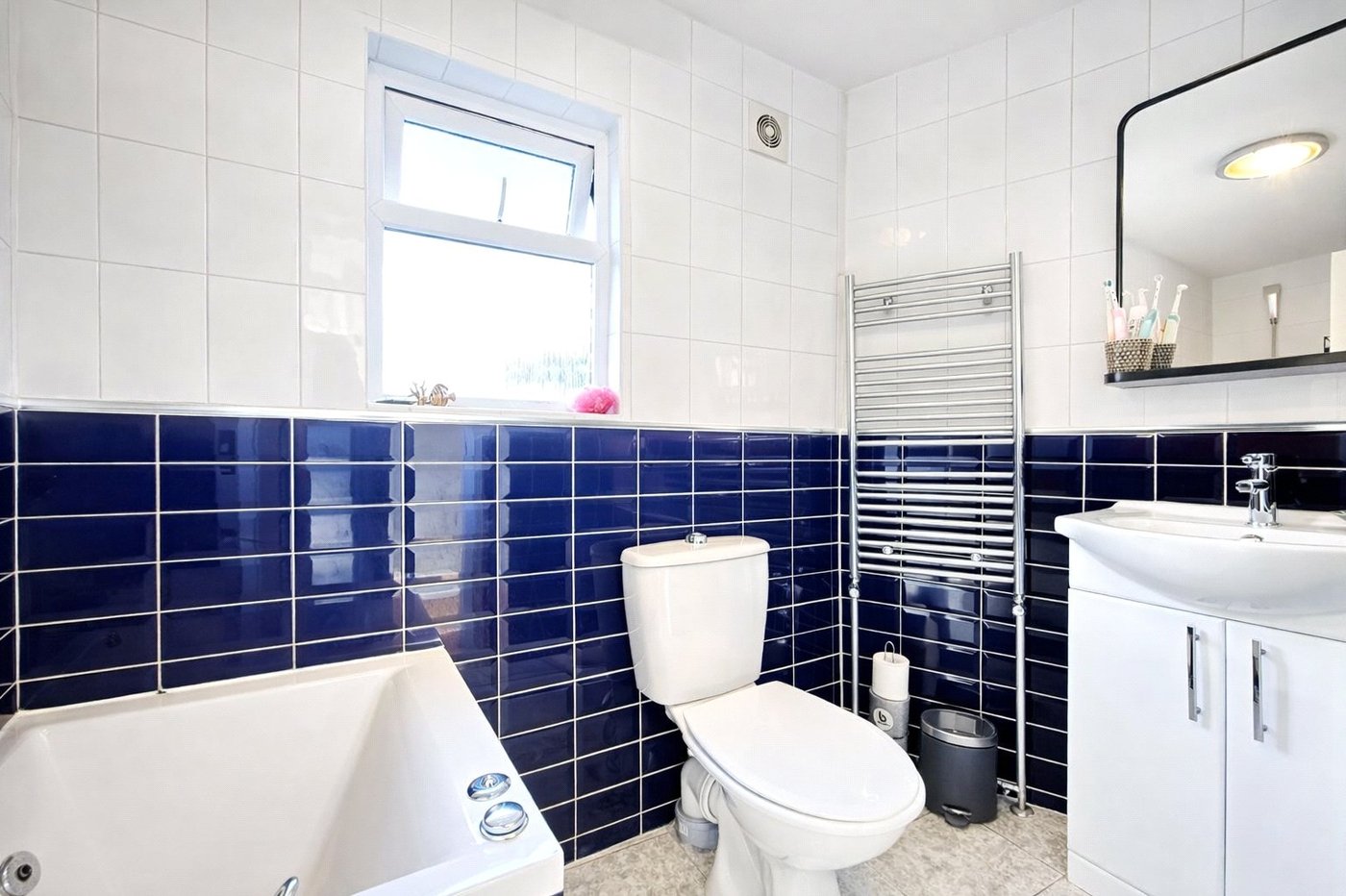 3 bedroom house for sale in London | Robinson Jackson