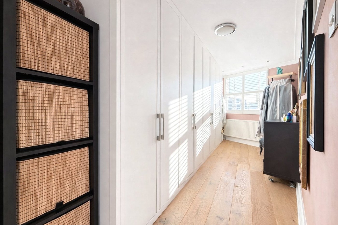 3 bedroom house for sale in London | Robinson Jackson