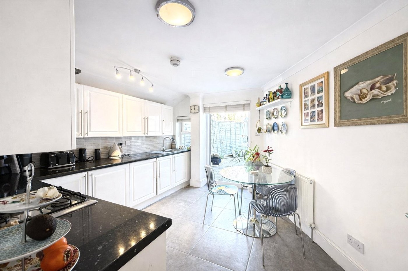 3 bedroom house for sale in London | Robinson Jackson