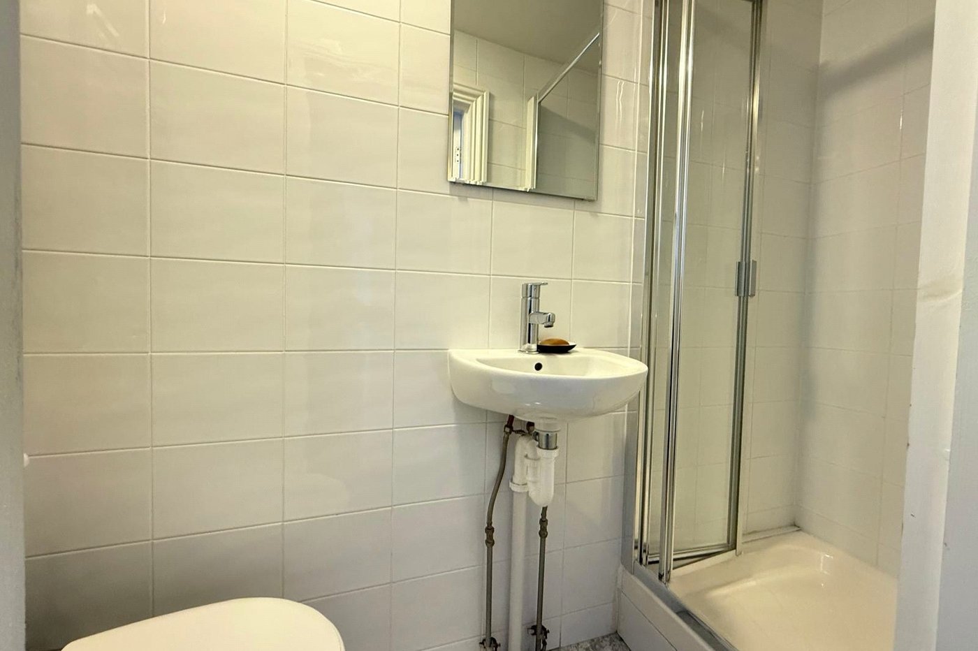 3 bedroom house for sale in London | Robinson Jackson