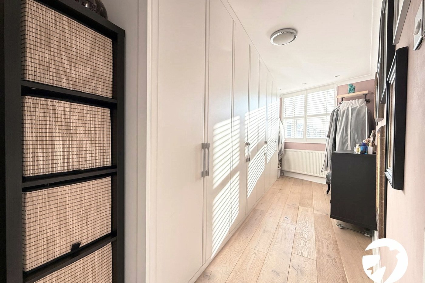 3 bedroom house for sale in London | Robinson Jackson