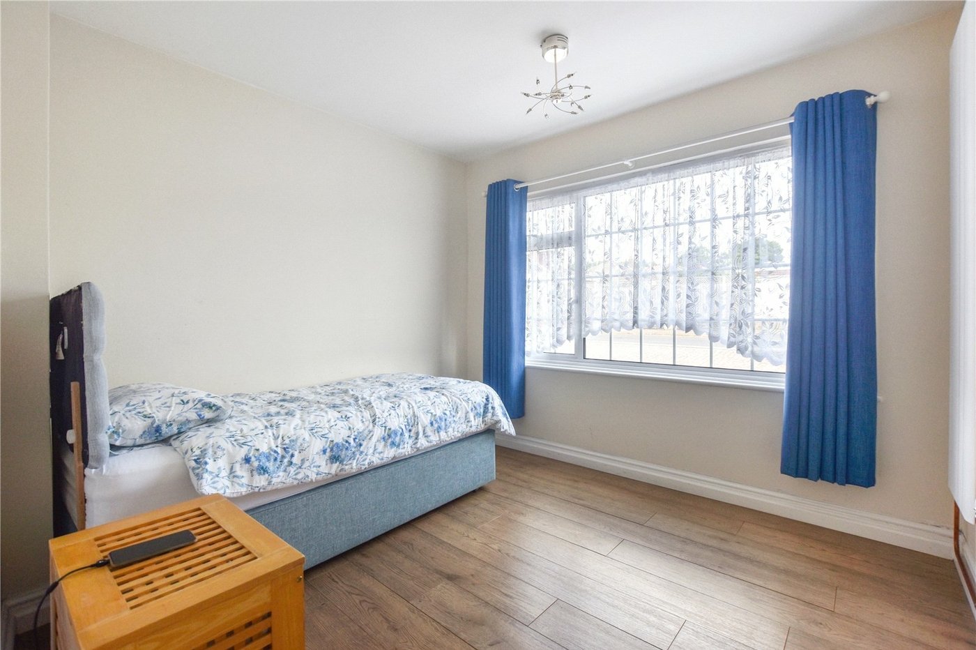 3 bedroom bungalow for sale in Dartford | Robinson Jackson