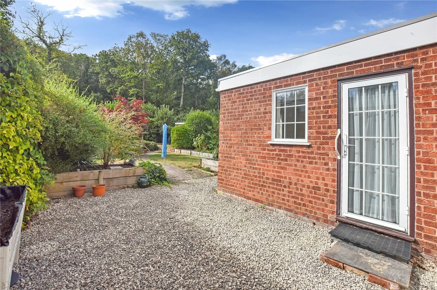 3 bedroom bungalow for sale in Dartford | Robinson Jackson