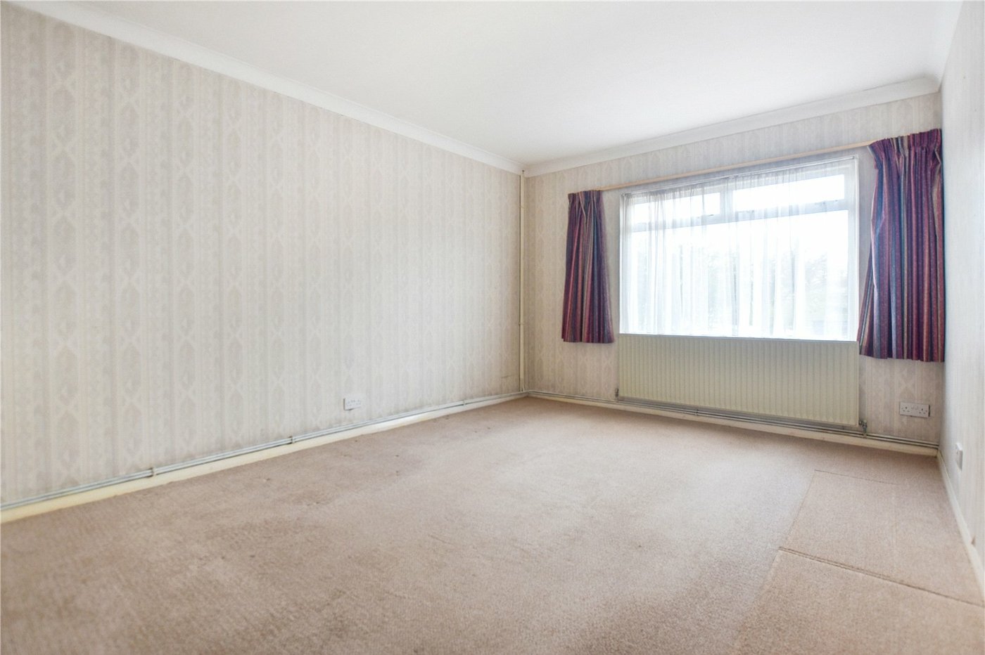 3 bedroom bungalow for sale in Dartford | Robinson Jackson