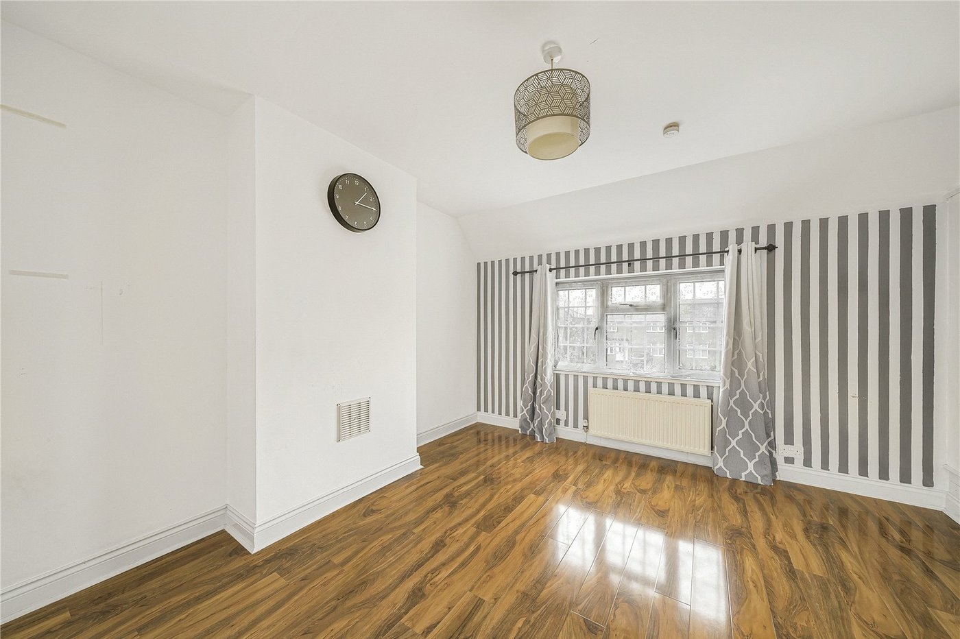 4 bedroom house for sale in Welling | Robinson Jackson