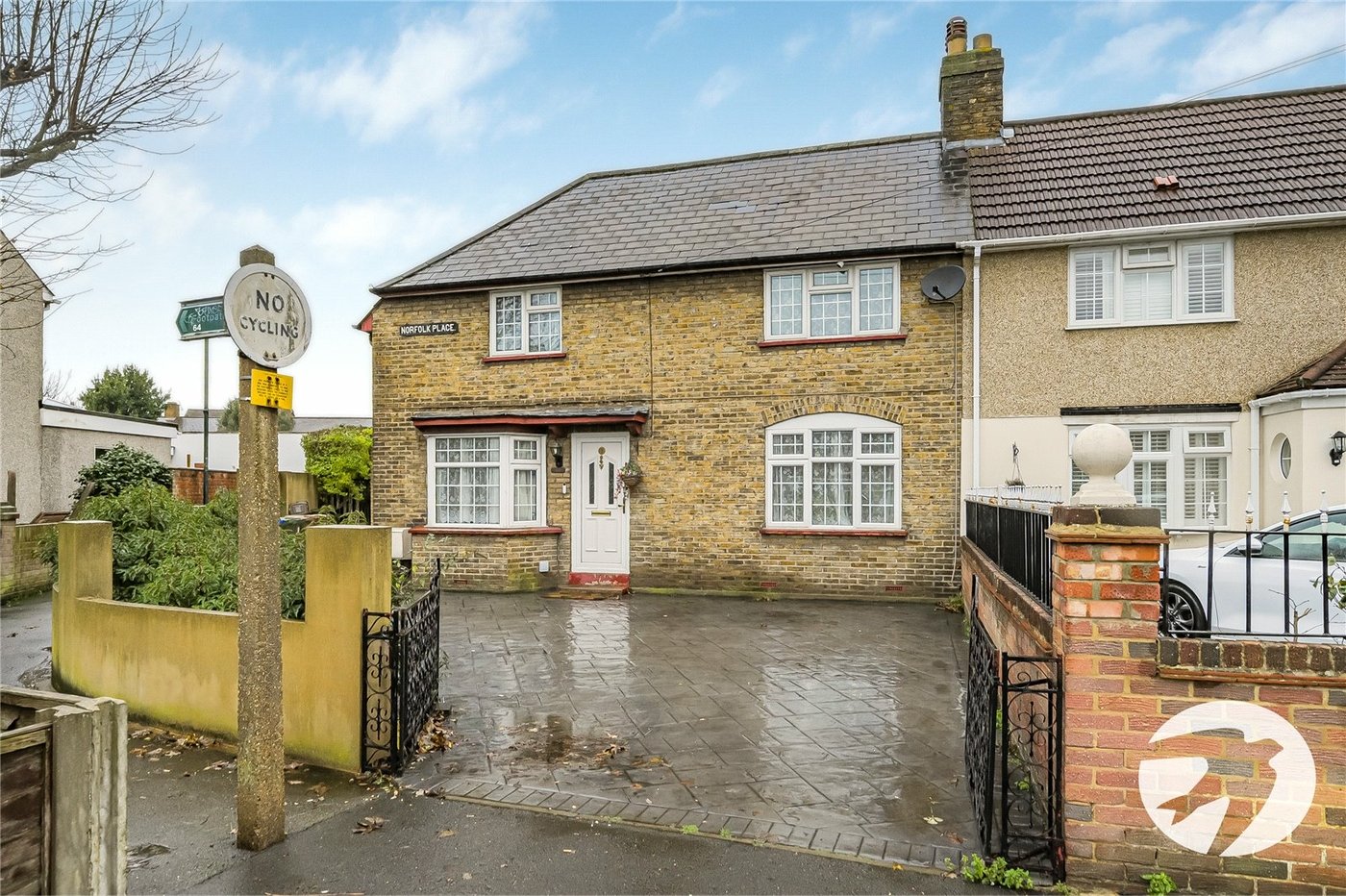 4 bedroom house for sale in Welling | Robinson Jackson