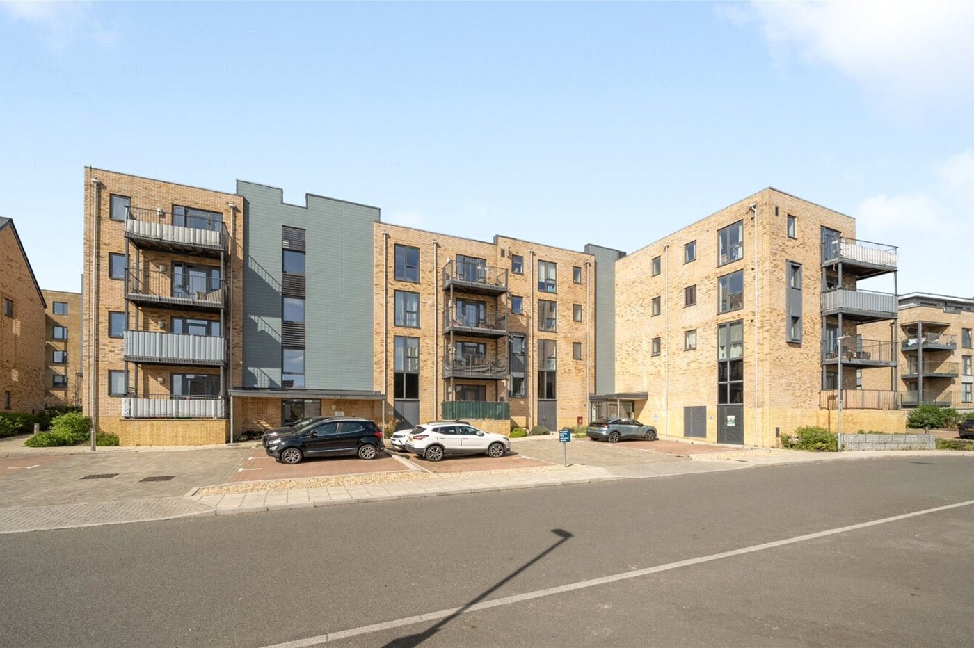 2 bedroom property for sale in Castle Hill | Robinson Jackson