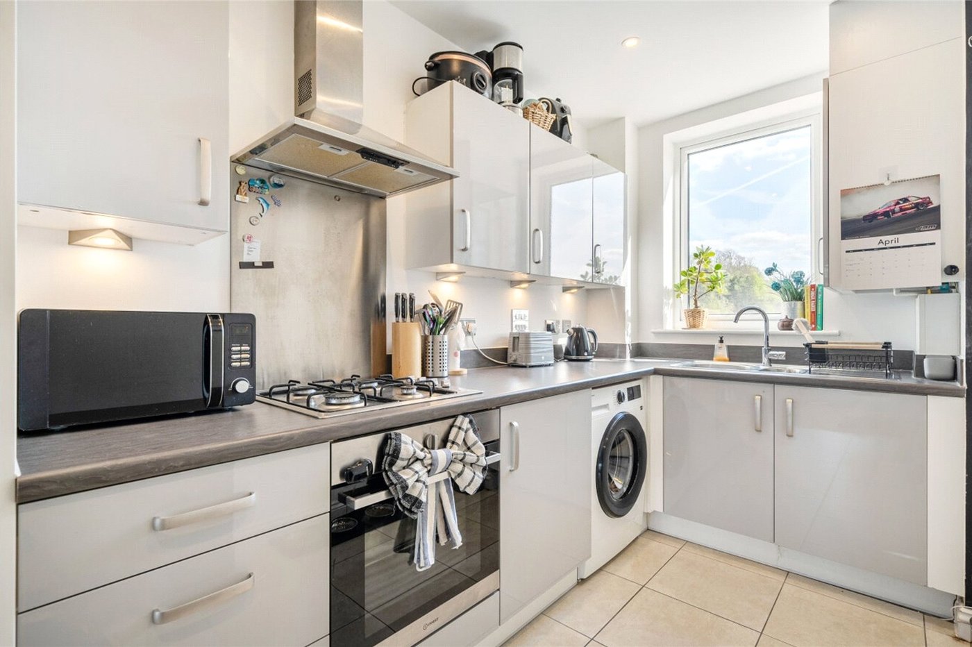 2 bedroom property for sale in Castle Hill | Robinson Jackson