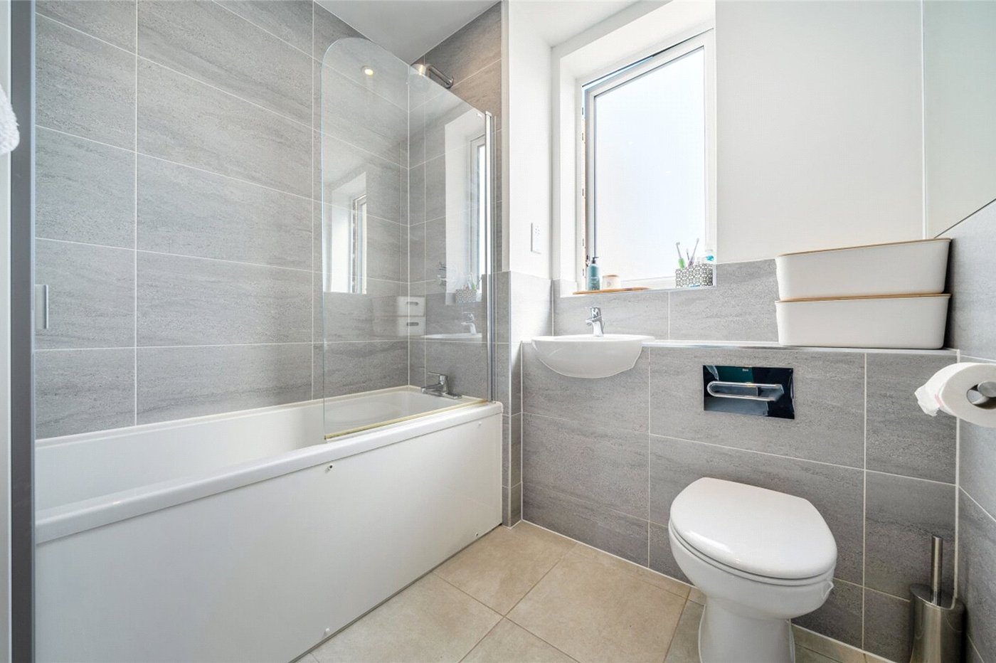 2 bedroom property for sale in Castle Hill | Robinson Jackson