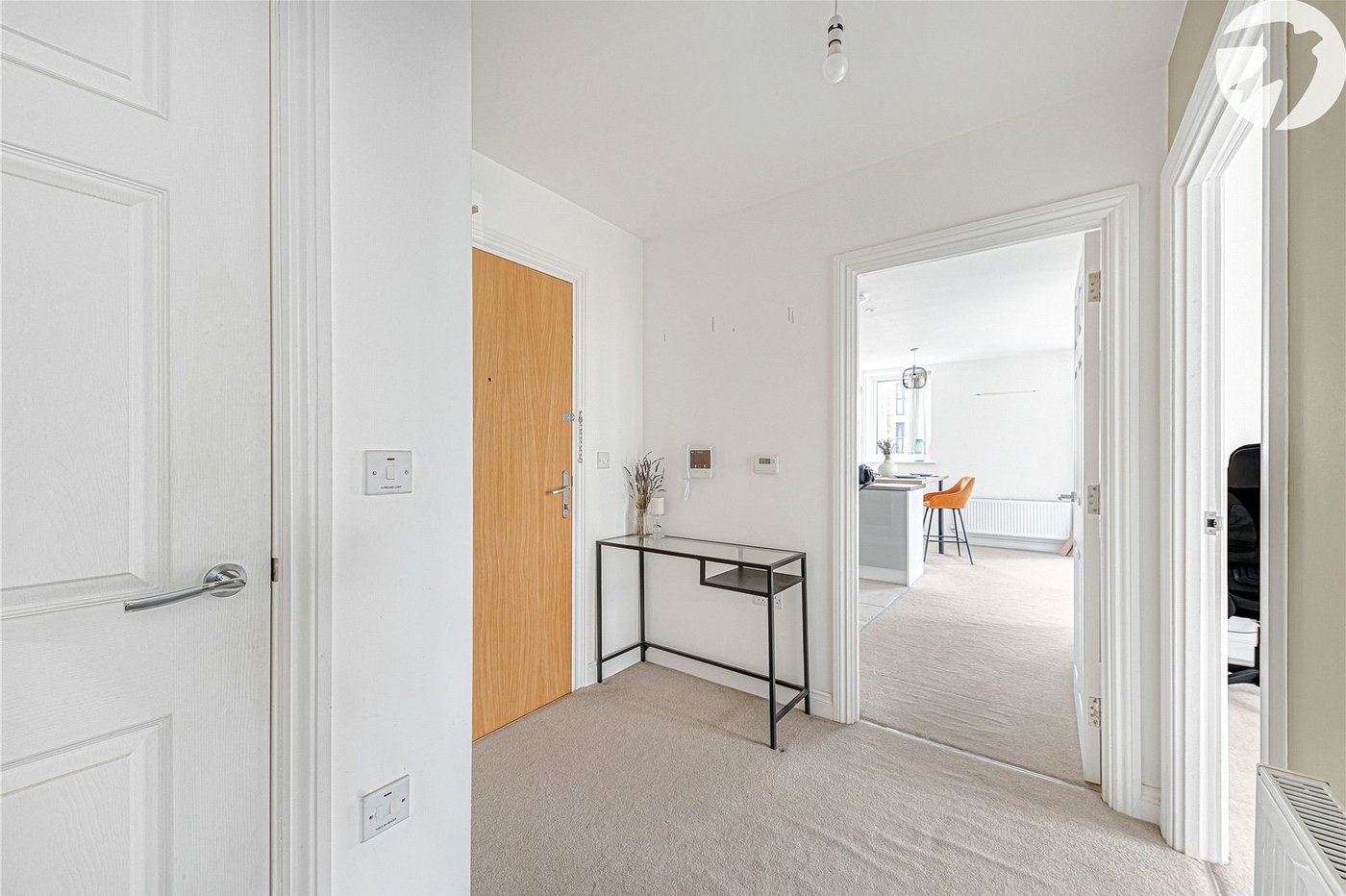 2 bedroom property for sale in Castle Hill | Robinson Jackson