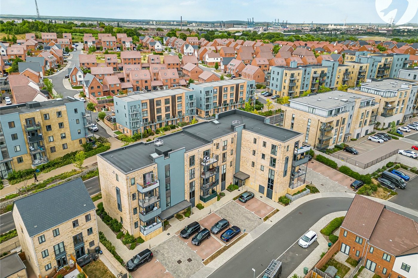 2 bedroom property for sale in Castle Hill | Robinson Jackson