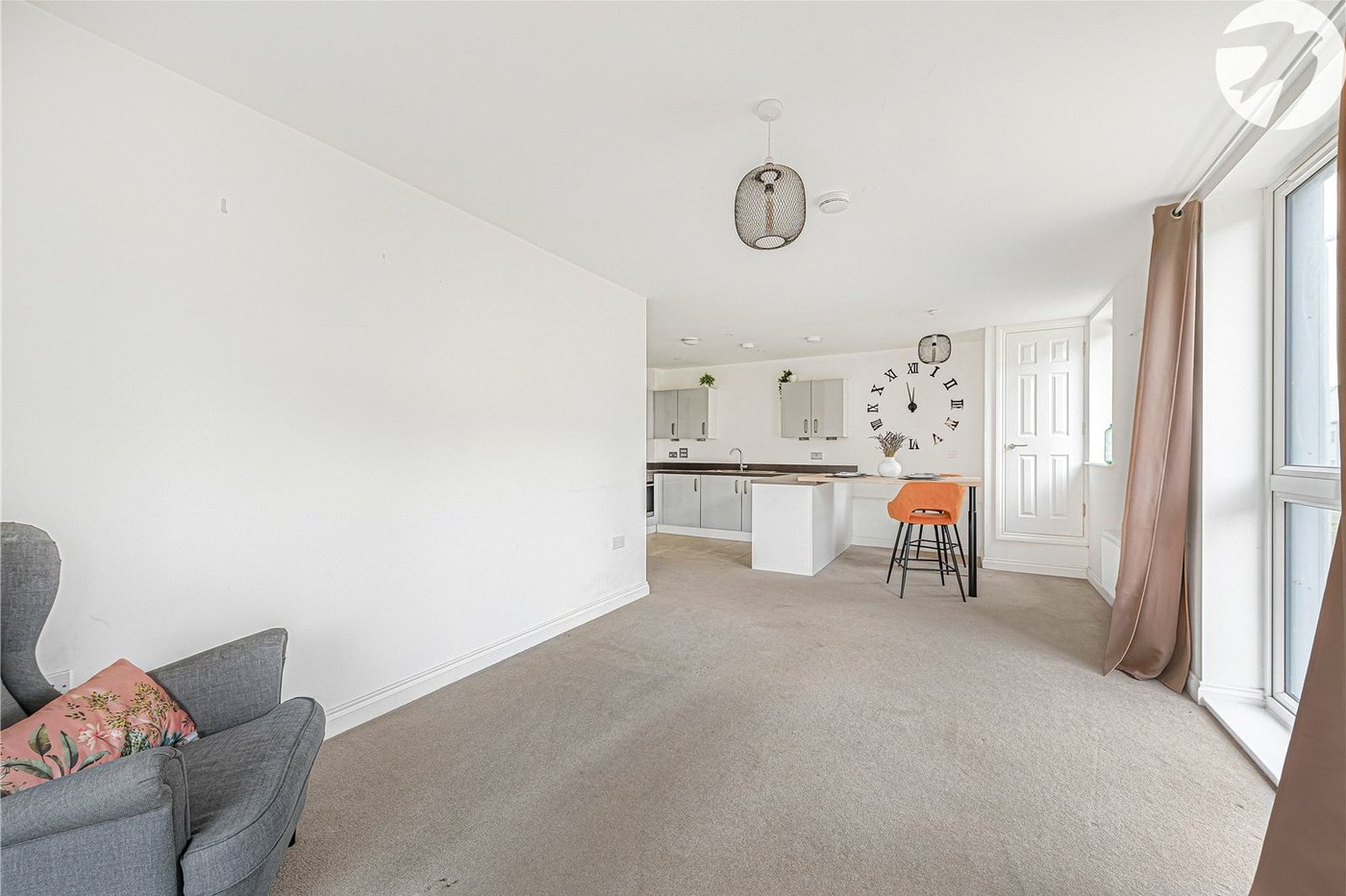 2 bedroom property for sale in Castle Hill | Robinson Jackson