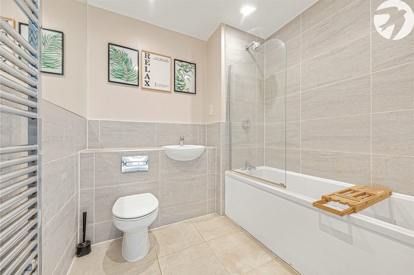 2 bedroom property for sale in Castle Hill | Robinson Jackson